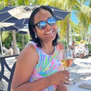 Profile photo of debbiethewineist